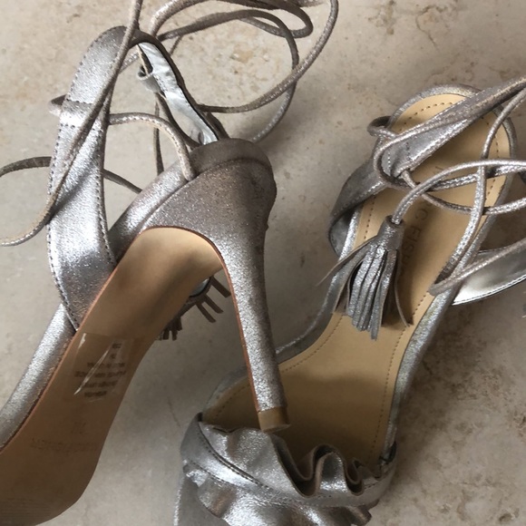 Silver Strap Heels - 7 - Picture 7 of 8